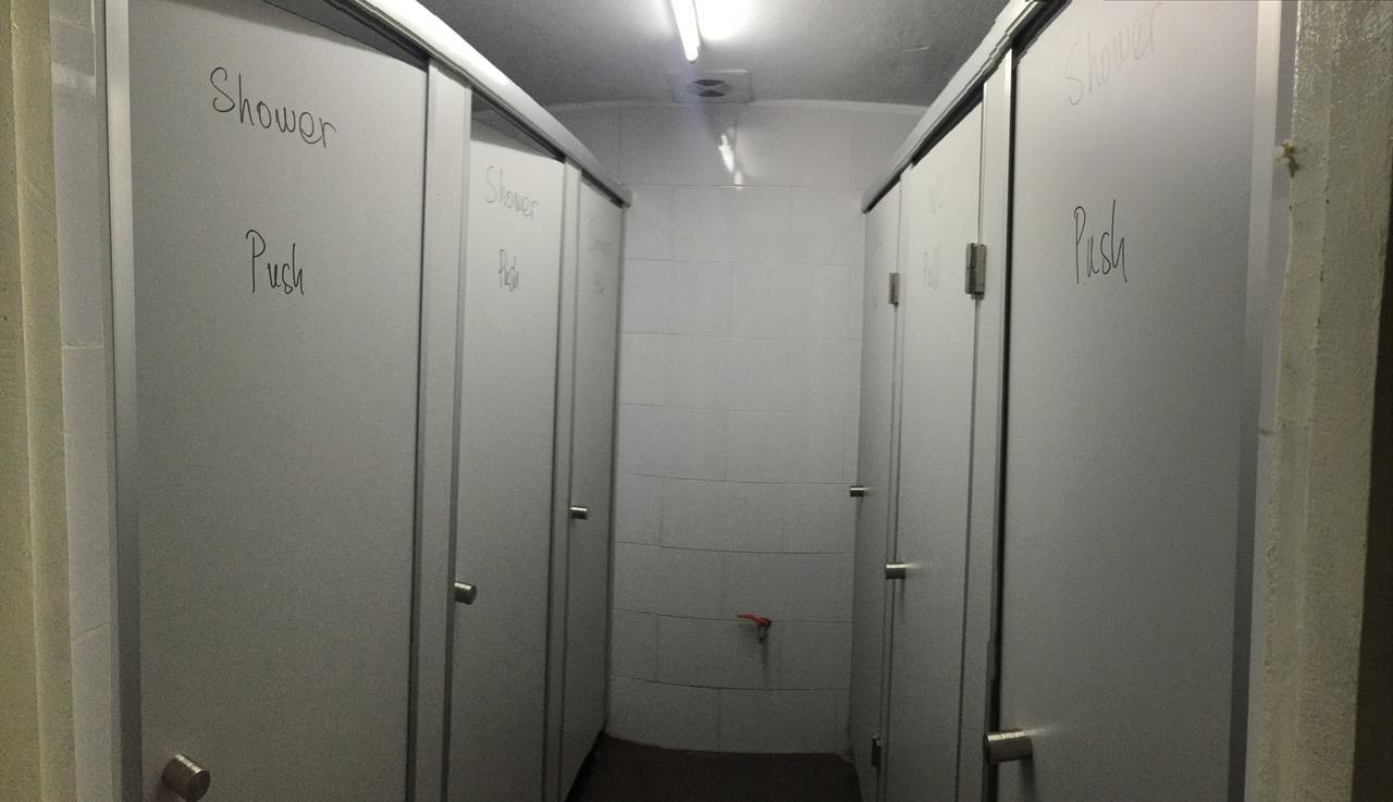 Golden Snake Hostel Ханой Экстерьер фото